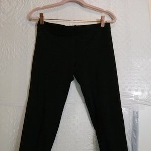 Women's Black Gap Size XS Cropped Leggings w Zipper 87% Nylon/13% Spandex ~ #P07